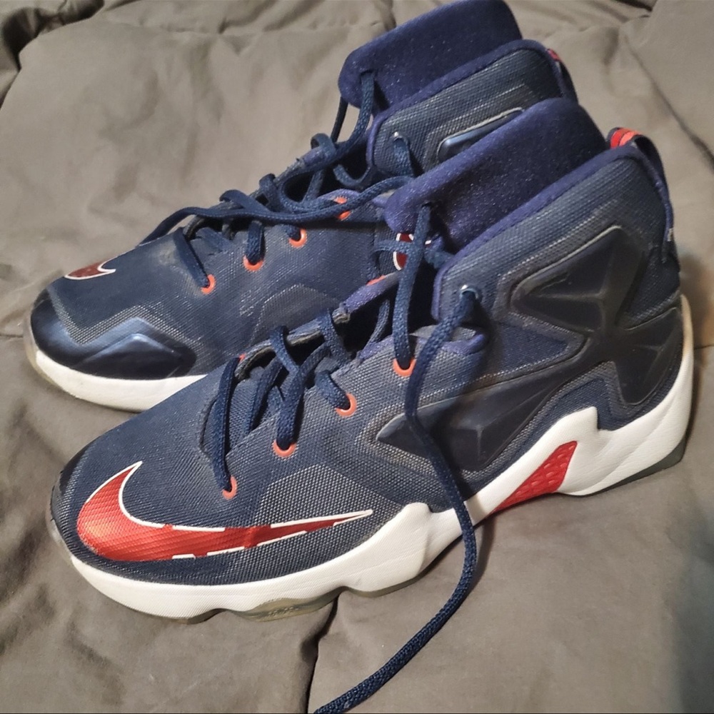 Lebron 12’s